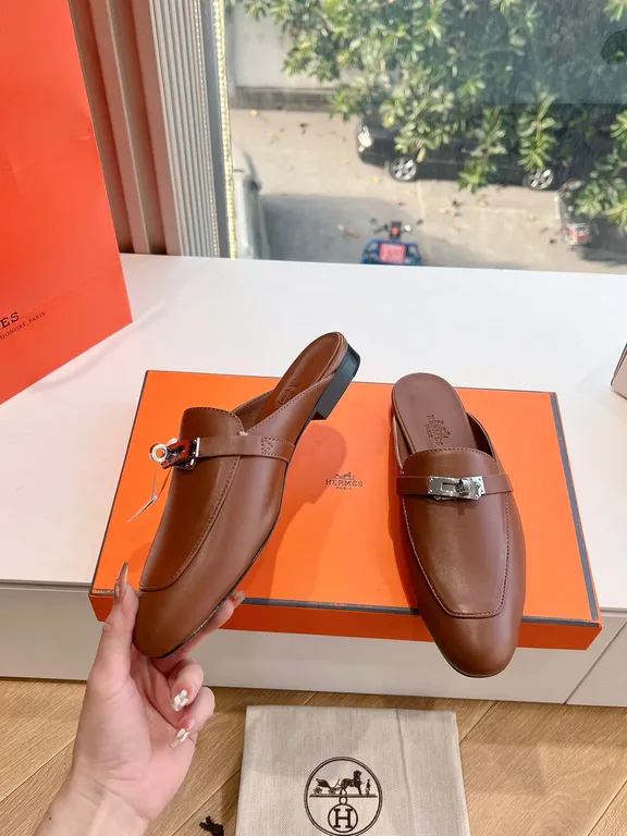 Hermes Shoe 